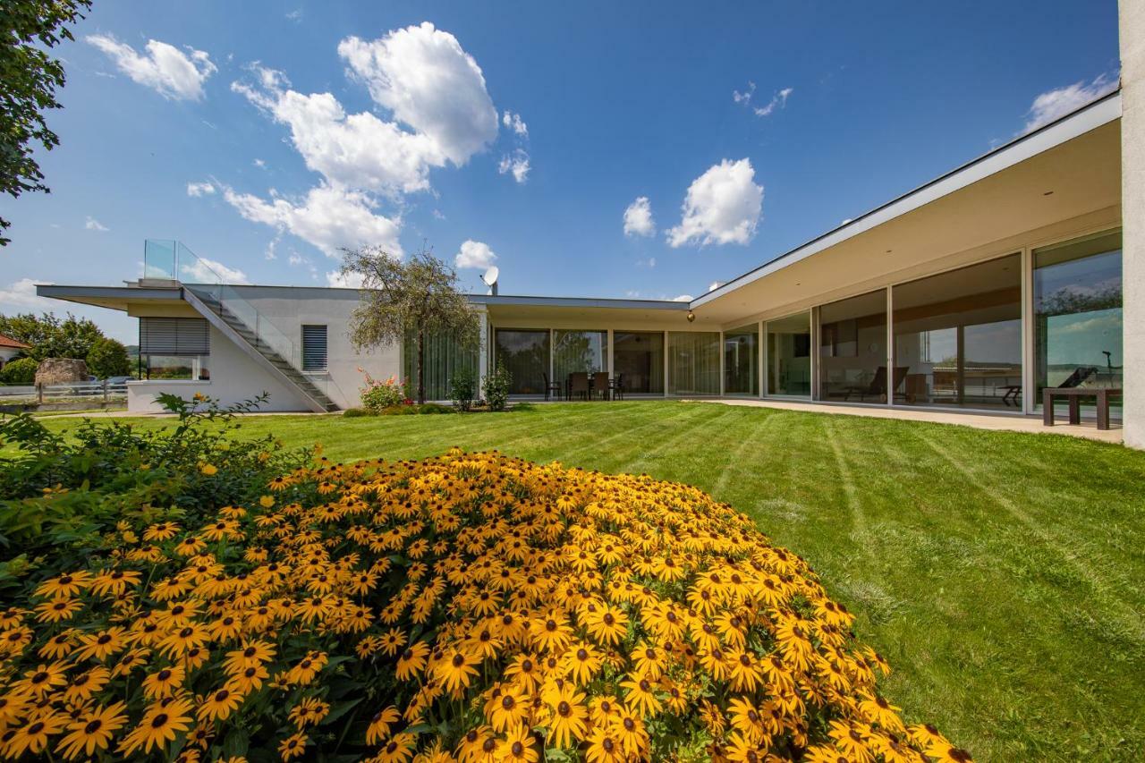 Country Lake Villa Breitenbrunn  Luaran gambar